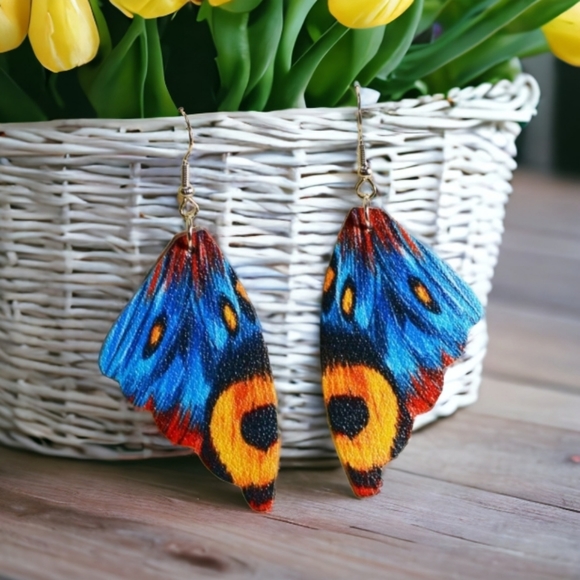 Butterfly Earrings - Picture 5 of 9